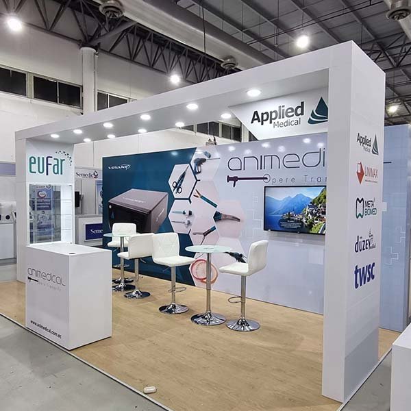 Exhibidores y habladores en acrílico para puntos de venta